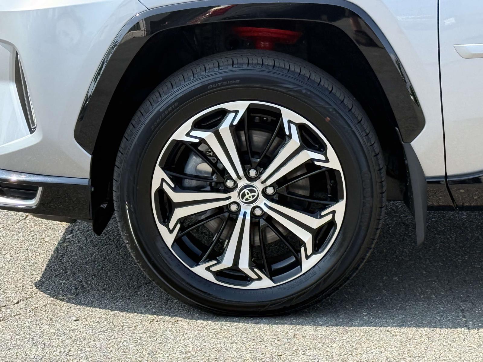 2023 Toyota RAV4 XSE - Photo 12