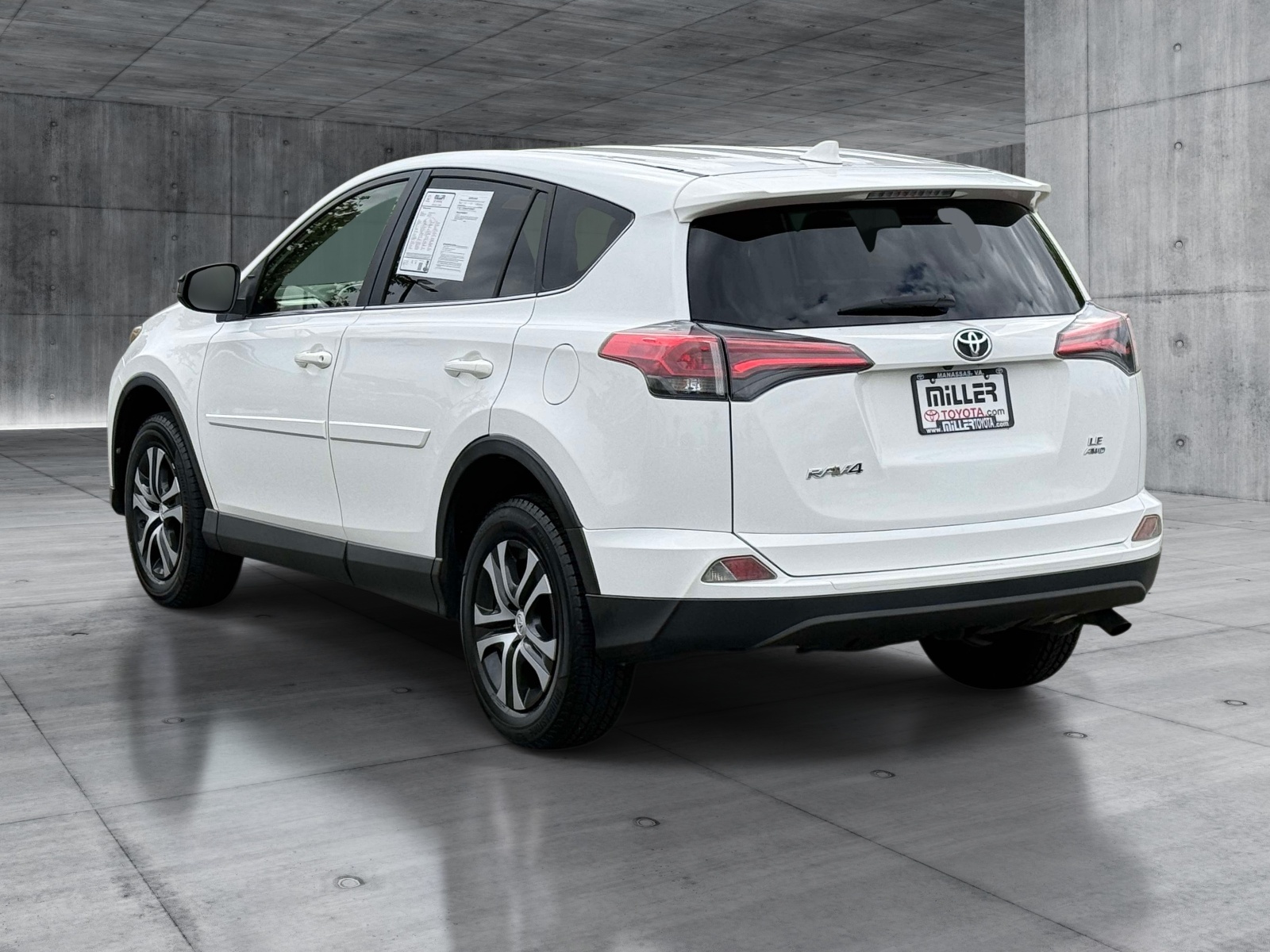 Used 2018 Toyota RAV4 SUV