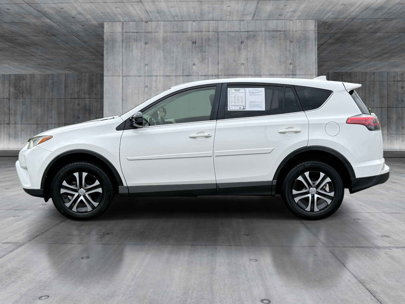 Used 2018 Toyota RAV4 SUV