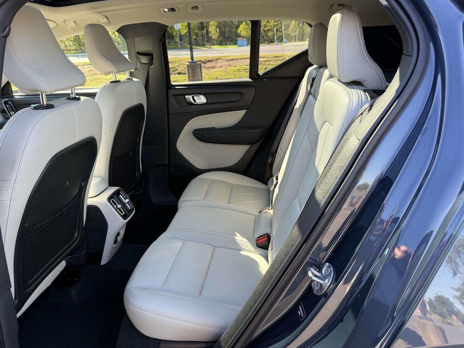 Used 2022 Volvo XC40 T5 SUV