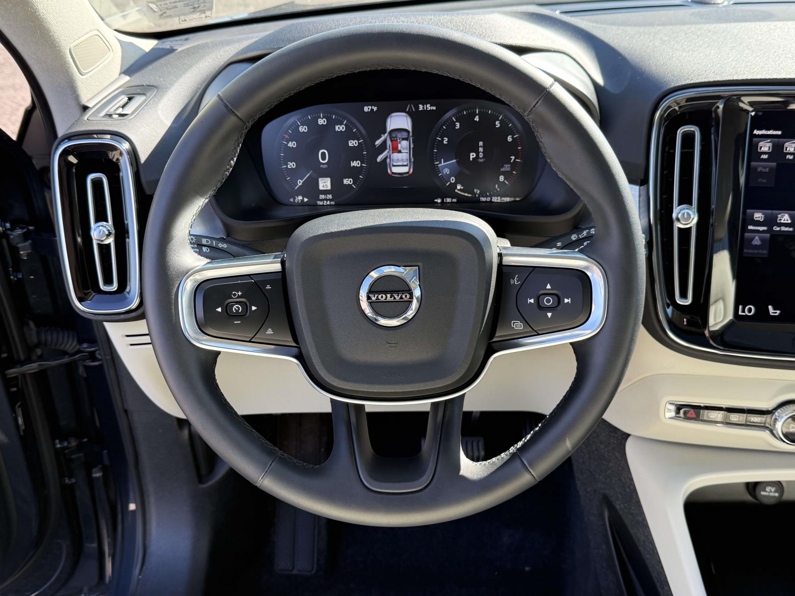 Used 2022 Volvo XC40 T5 SUV