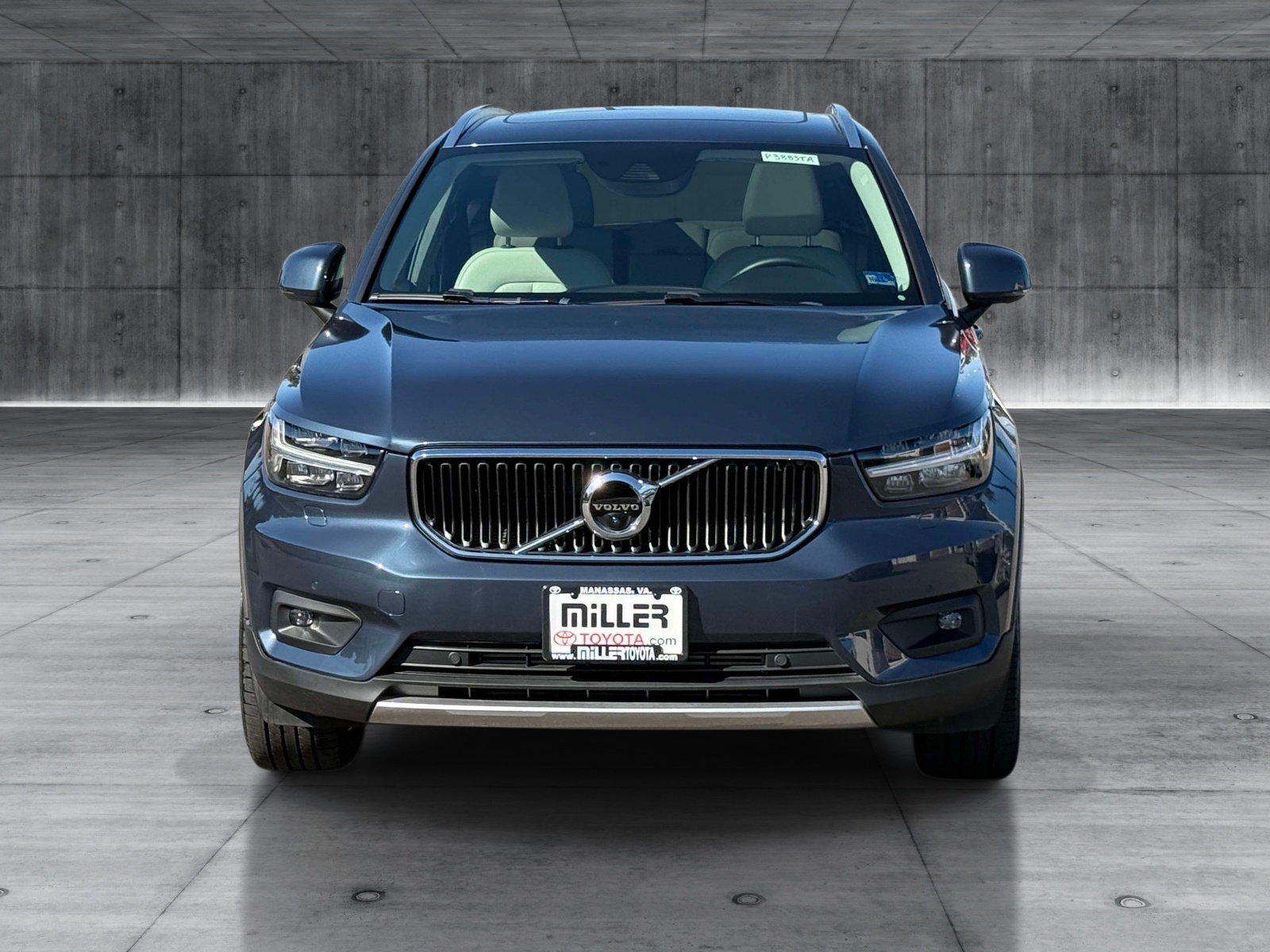 Used 2022 Volvo XC40 T5 SUV