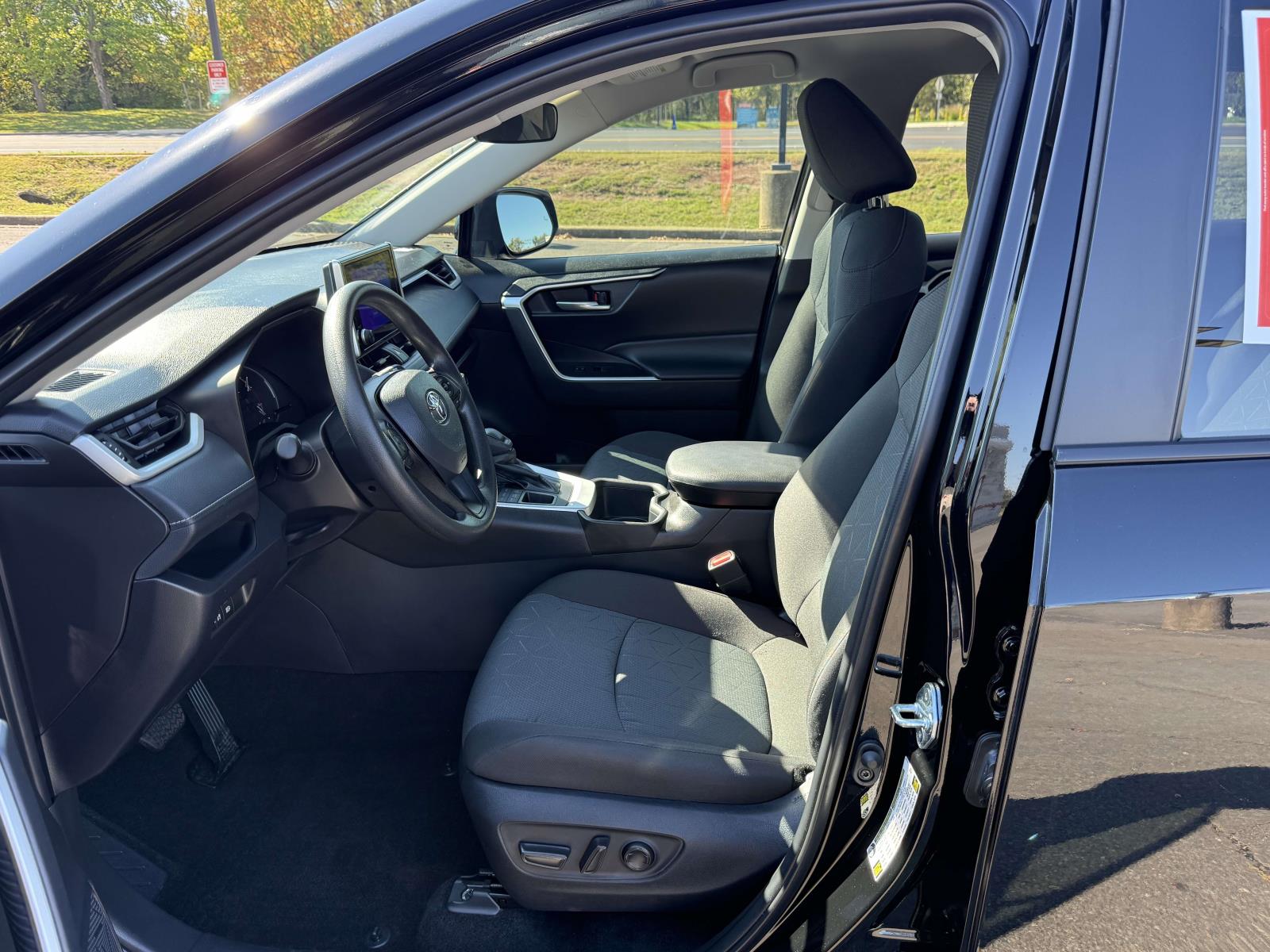 Used 2025 Toyota RAV4 SUV