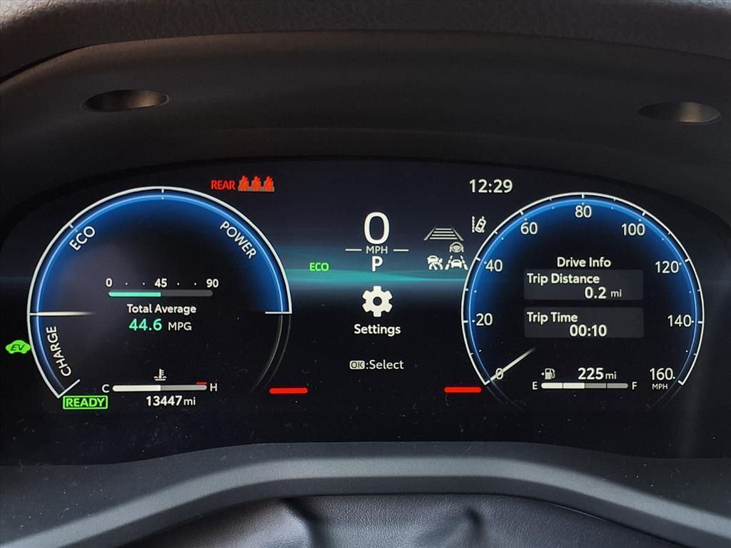 2025 Toyota Camry Hybrid XSE photo 16