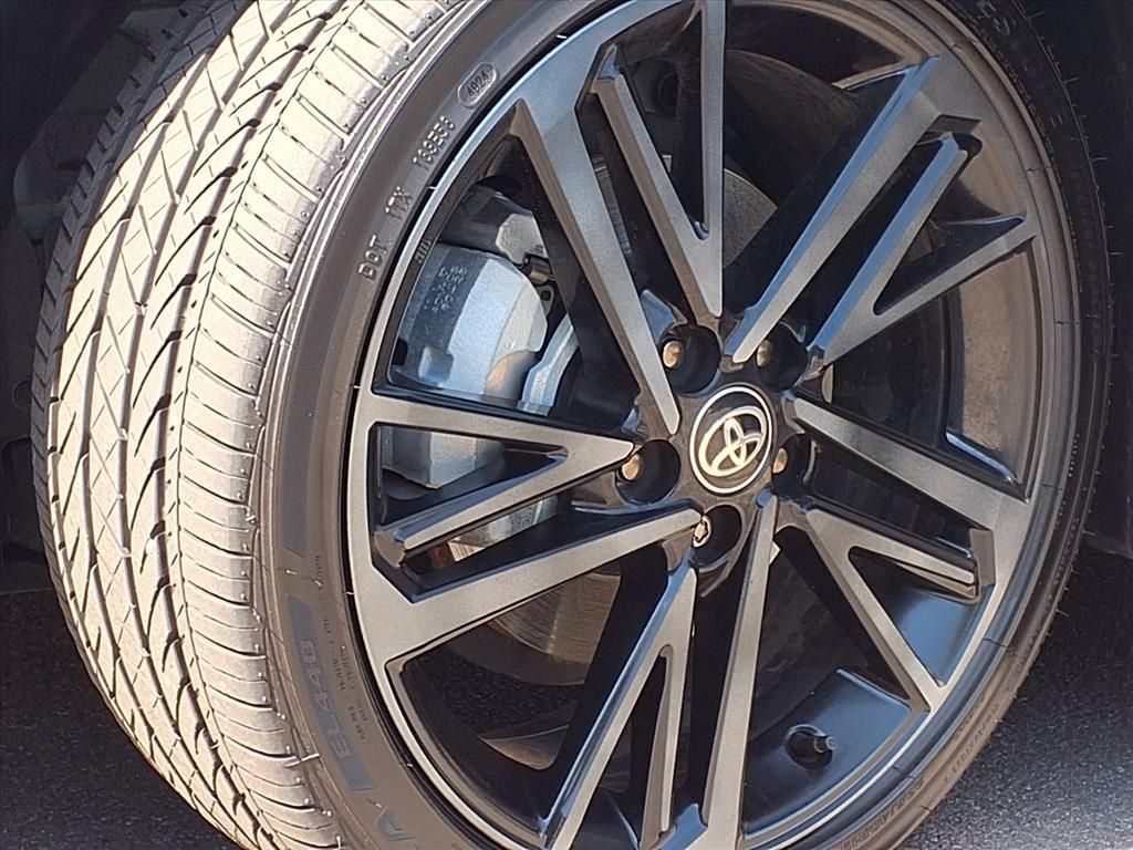 2025 Toyota Camry Hybrid XSE photo 17