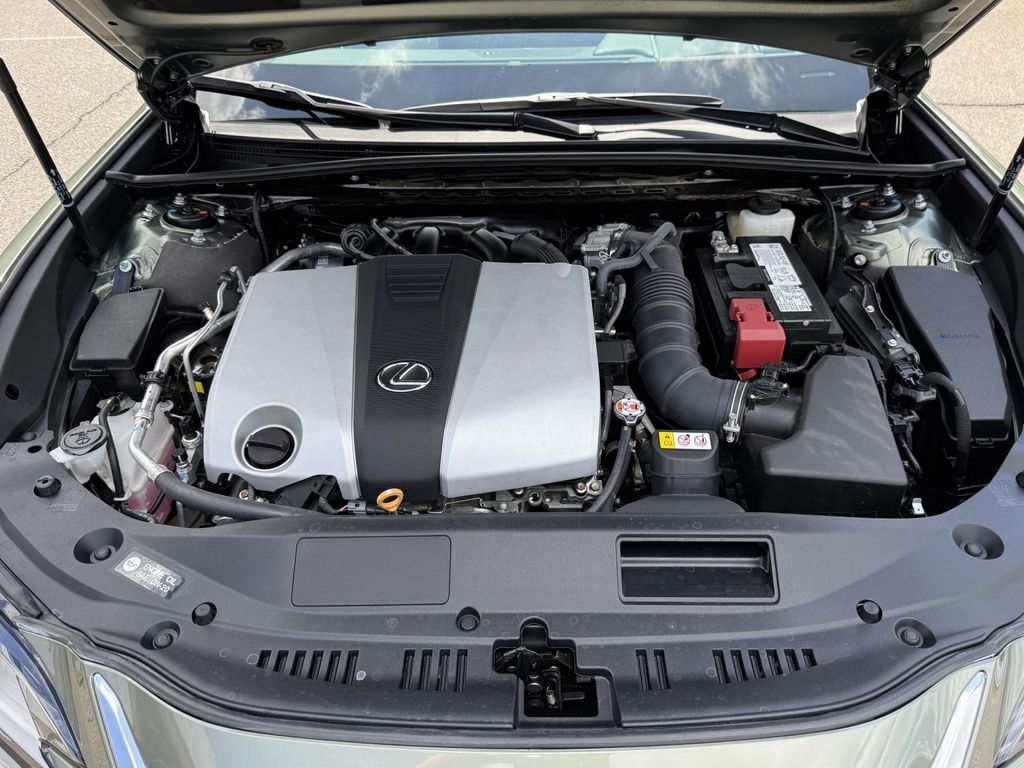 Used 2025 Lexus ES 350 Sedan