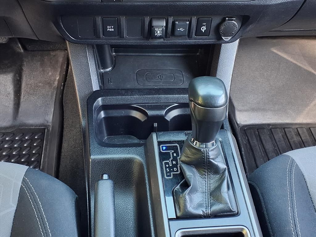 2021 Toyota Tacoma TRD Off-Road photo 13