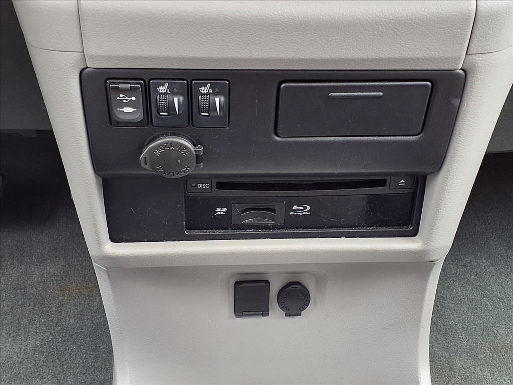 2016 Toyota Sienna XLE Premium photo 14