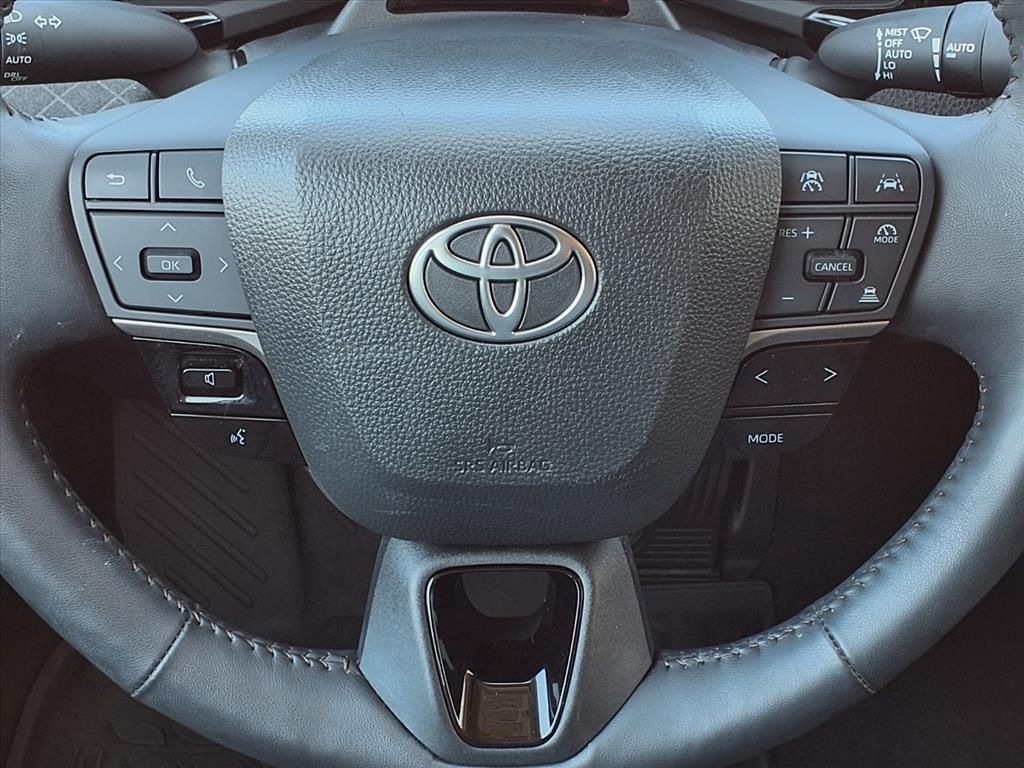 2025 Toyota Camry Hybrid XLE photo 15