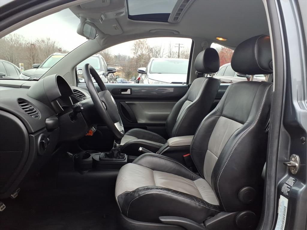 2003 Volkswagen Beetle Turbo S photo 2