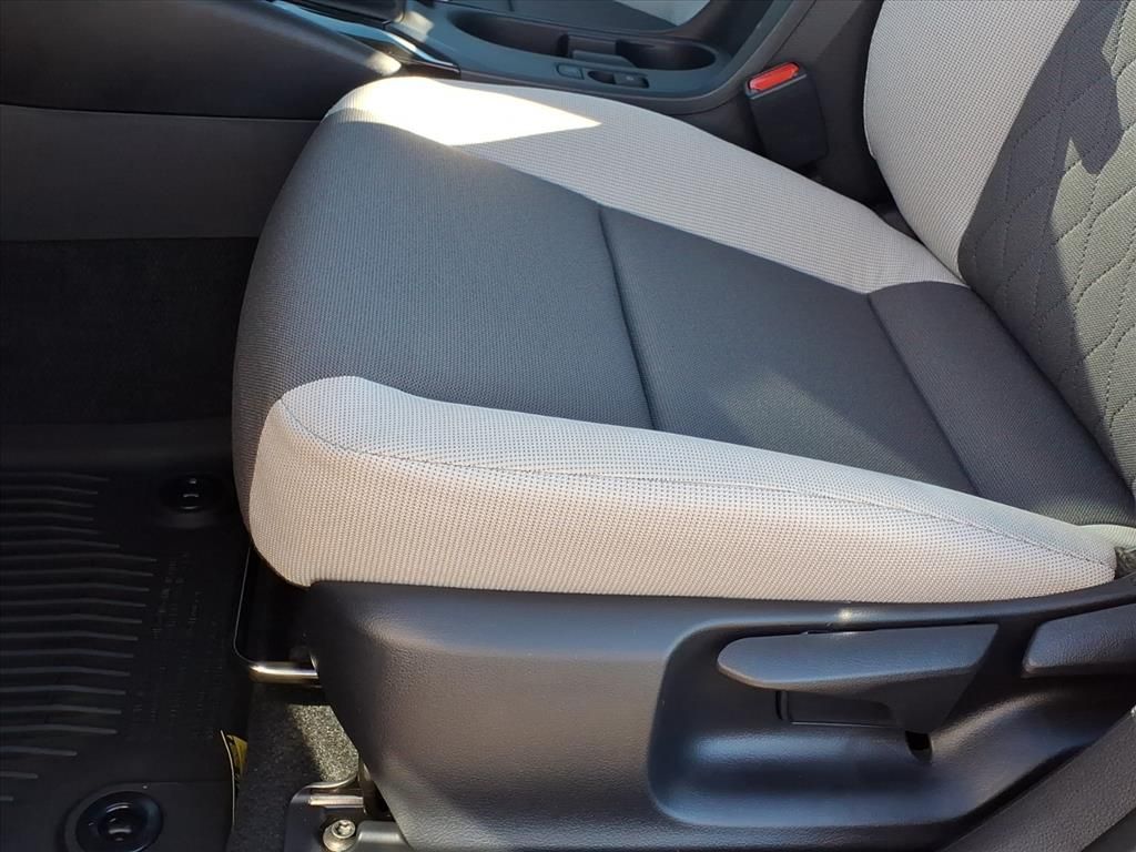 2026 Toyota Corolla LE photo 2