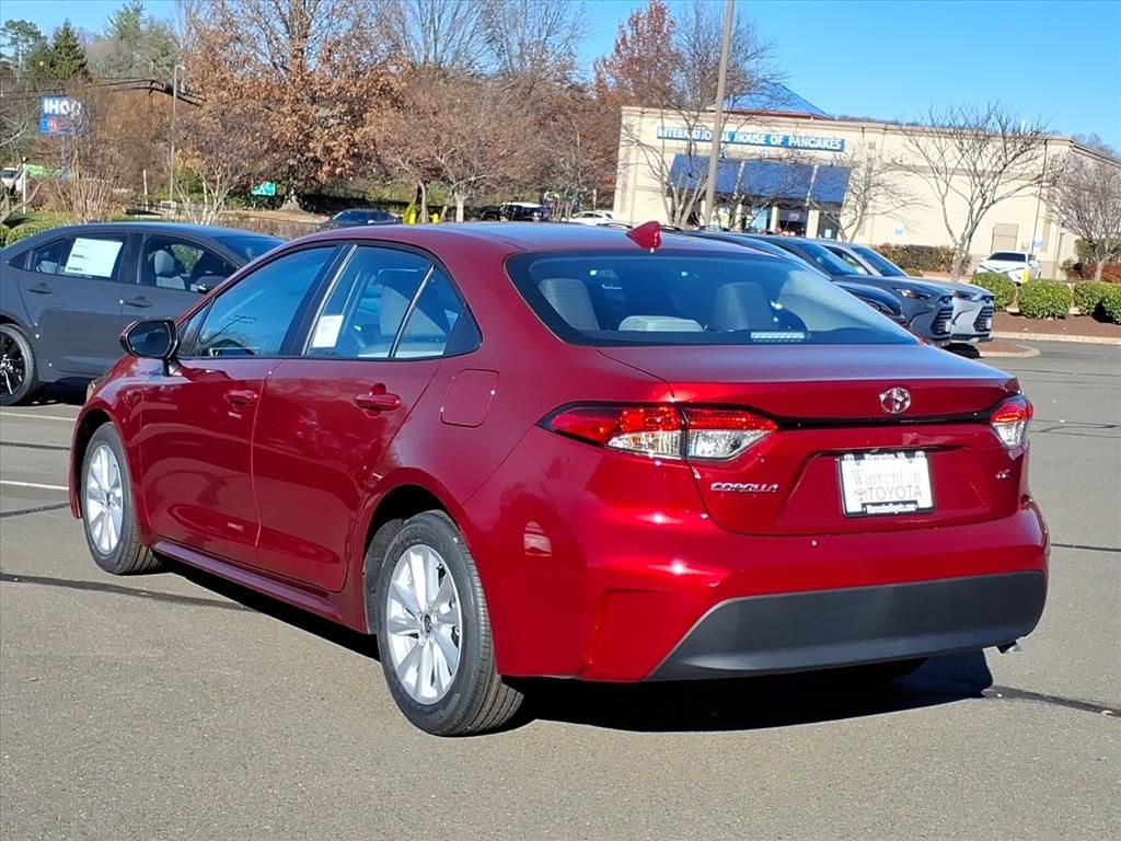 2026 Toyota Corolla LE photo 4