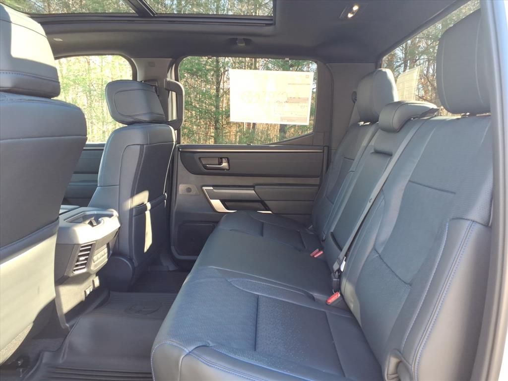 2026 Toyota Tundra Platinum photo 4
