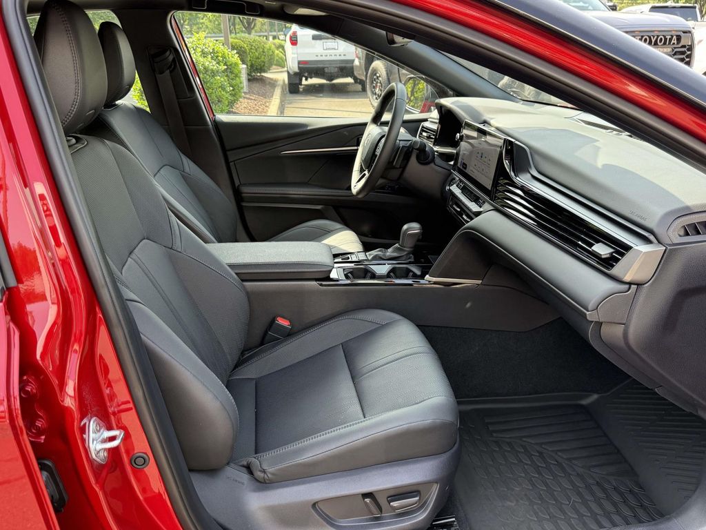 Used 2025 Toyota Camry Hybrid Sedan
