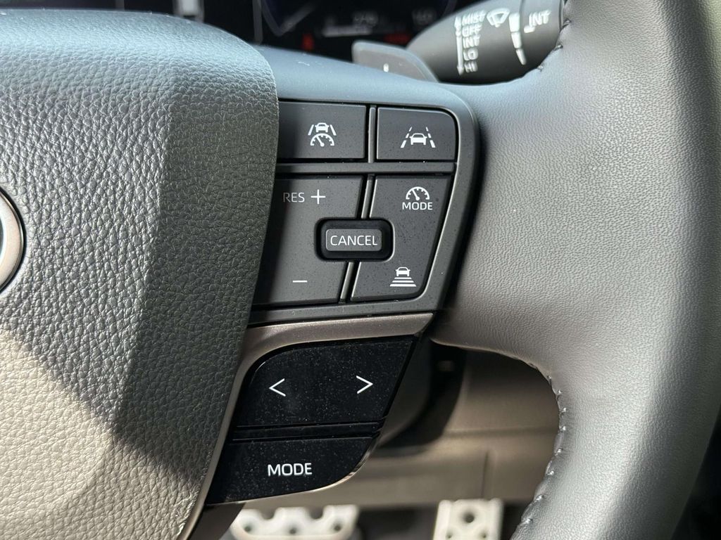 Used 2025 Toyota Camry Hybrid Sedan