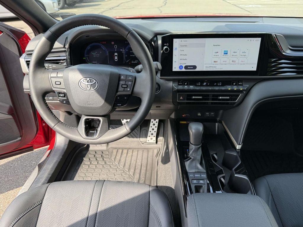 Used 2025 Toyota Camry Hybrid Sedan