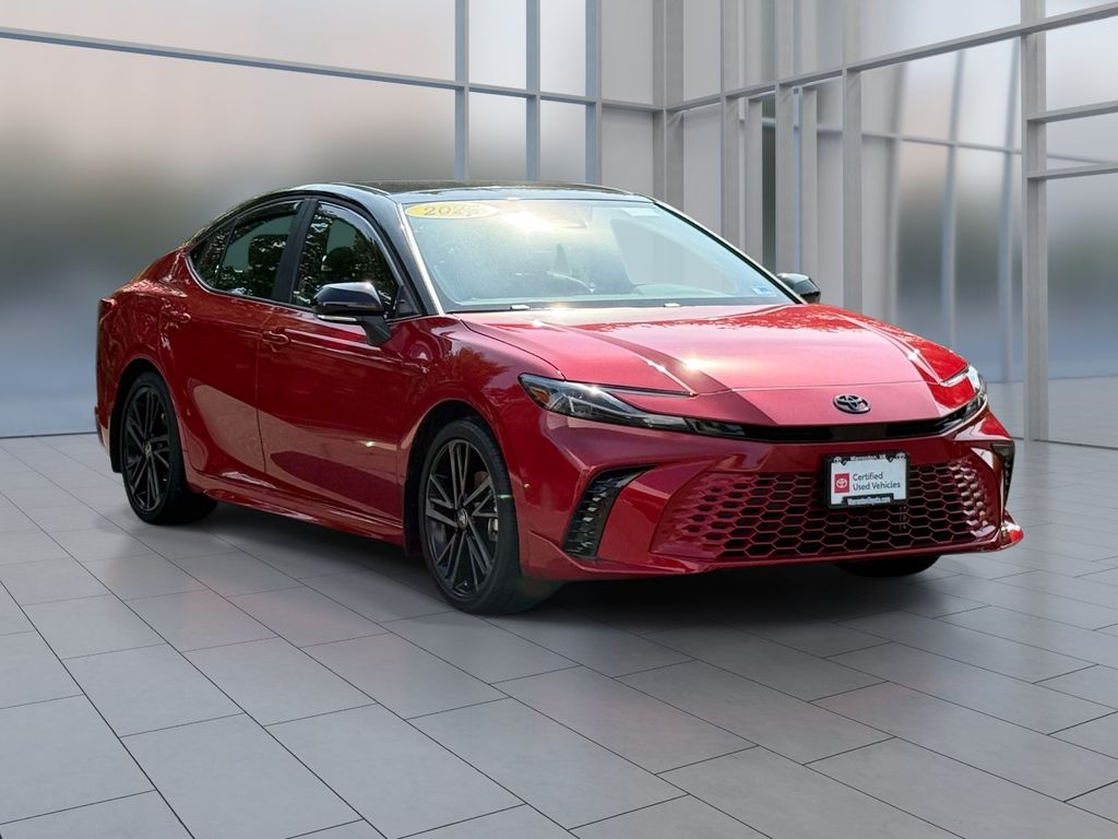 Used 2025 Toyota Camry Hybrid Sedan