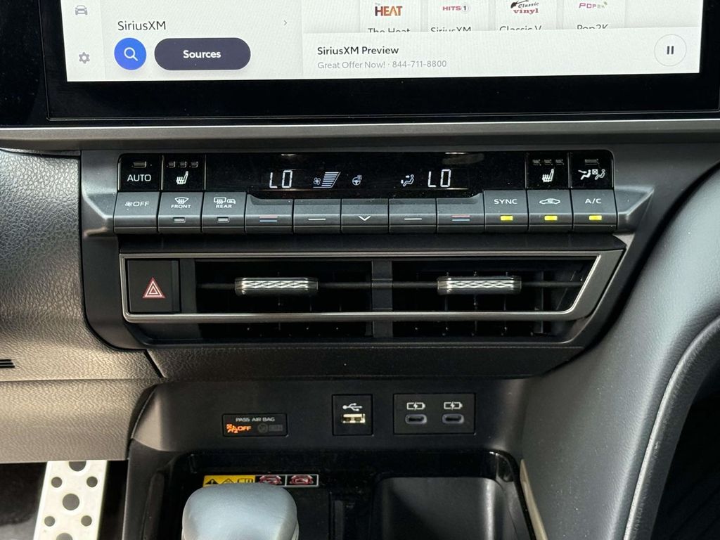Used 2025 Toyota Camry Hybrid Sedan