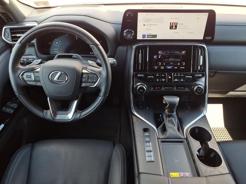 Used 2025 Lexus LX 600 SUV