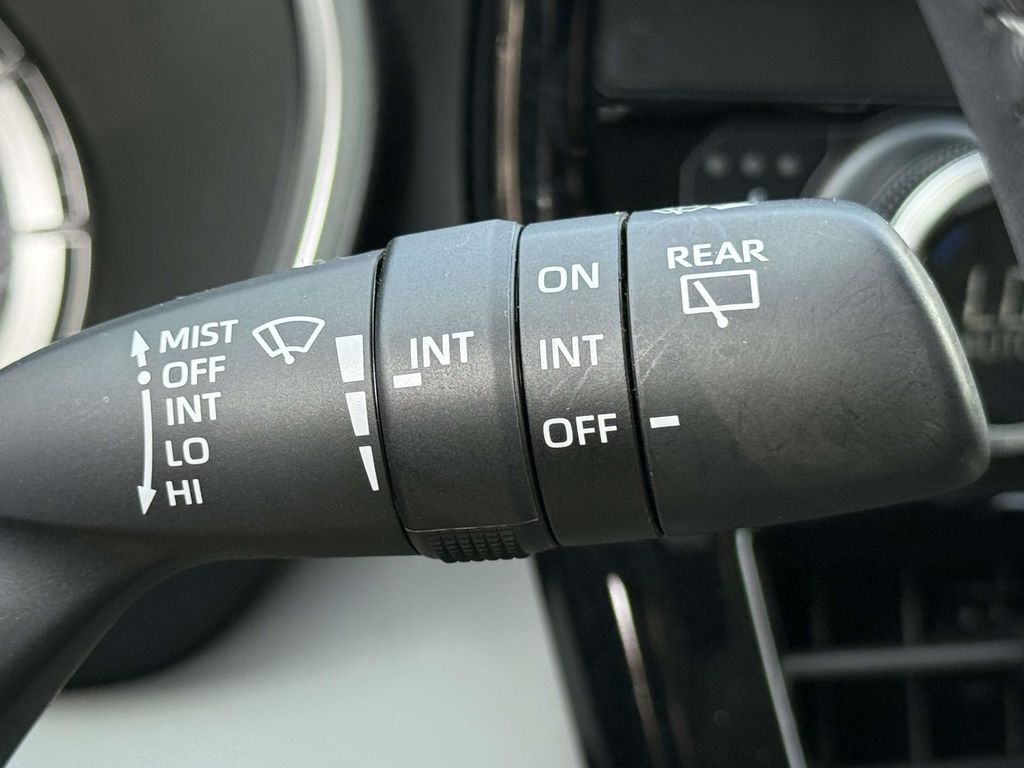 Used 2023 Toyota Highlander SUV