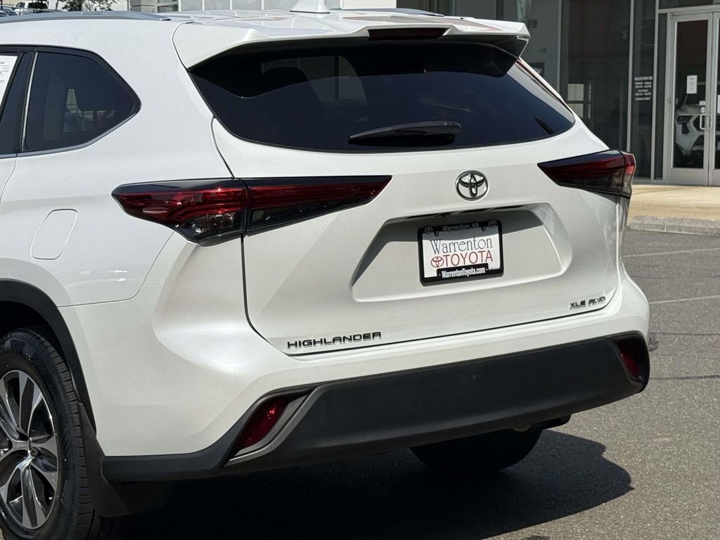 Used 2023 Toyota Highlander SUV