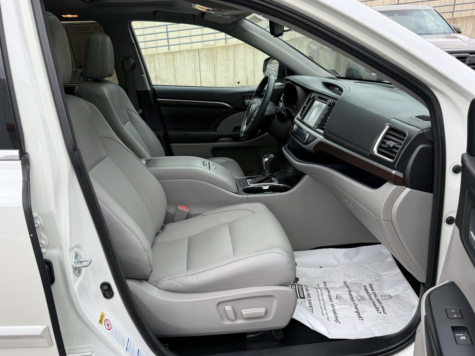 Used 2016 Toyota Highlander SUV