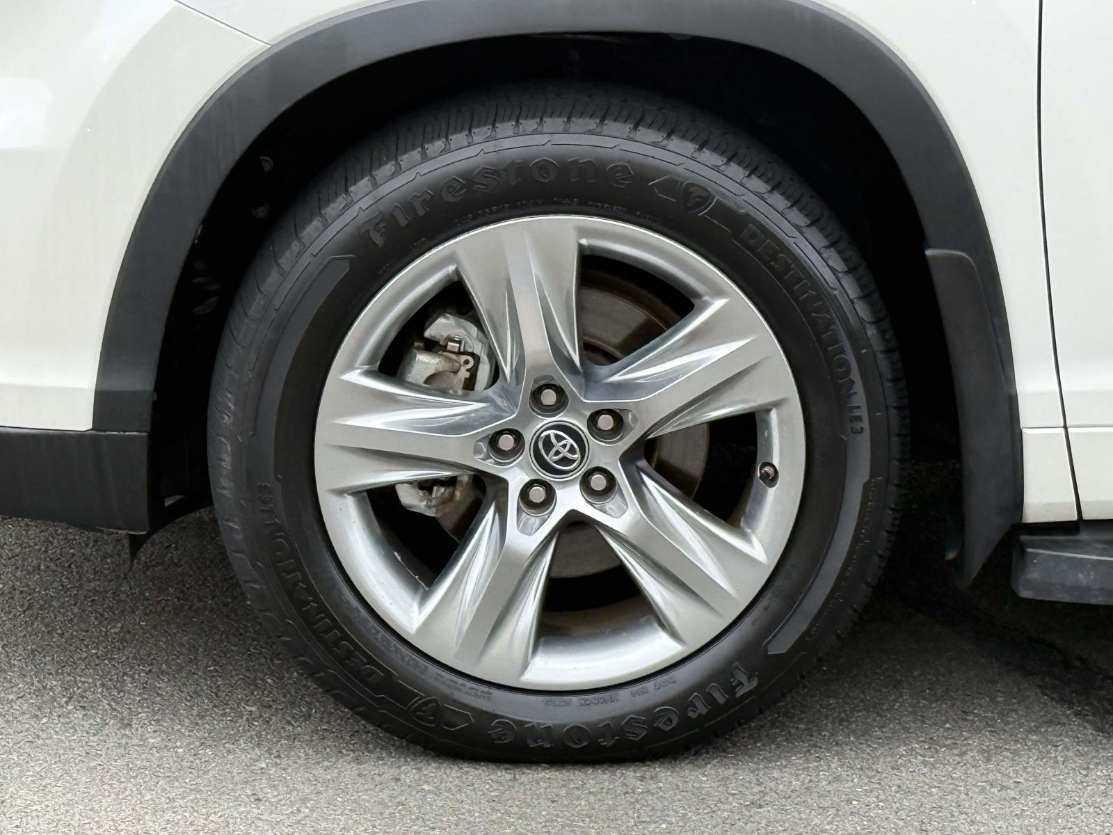 Used 2016 Toyota Highlander SUV