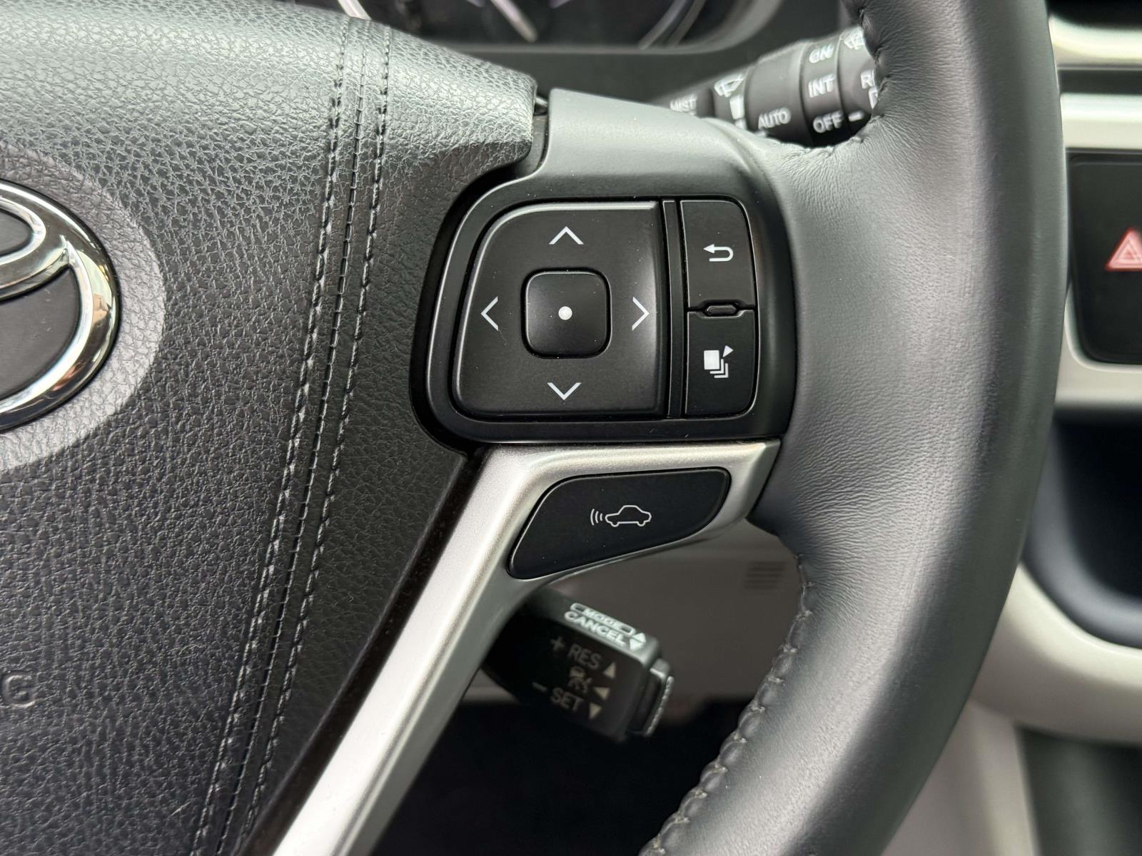 Used 2016 Toyota Highlander SUV