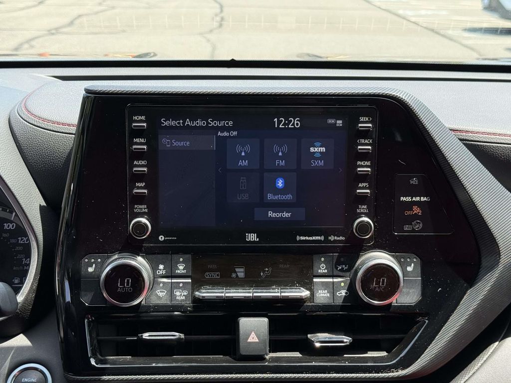 Used 2021 Toyota Highlander SUV