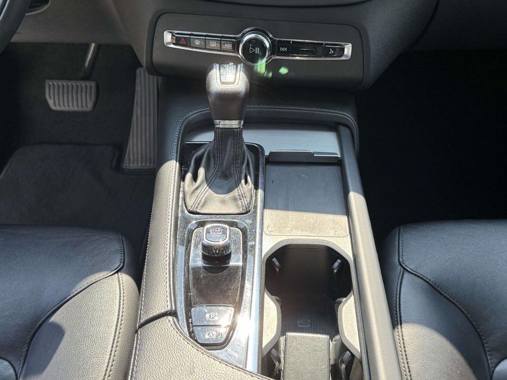 Used 2022 Volvo XC90 T5 7seat SUV