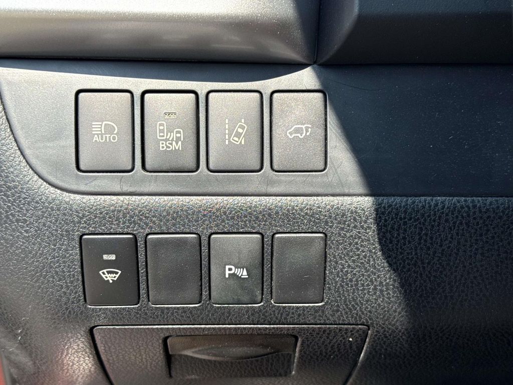 Used 2015 Toyota Highlander SUV