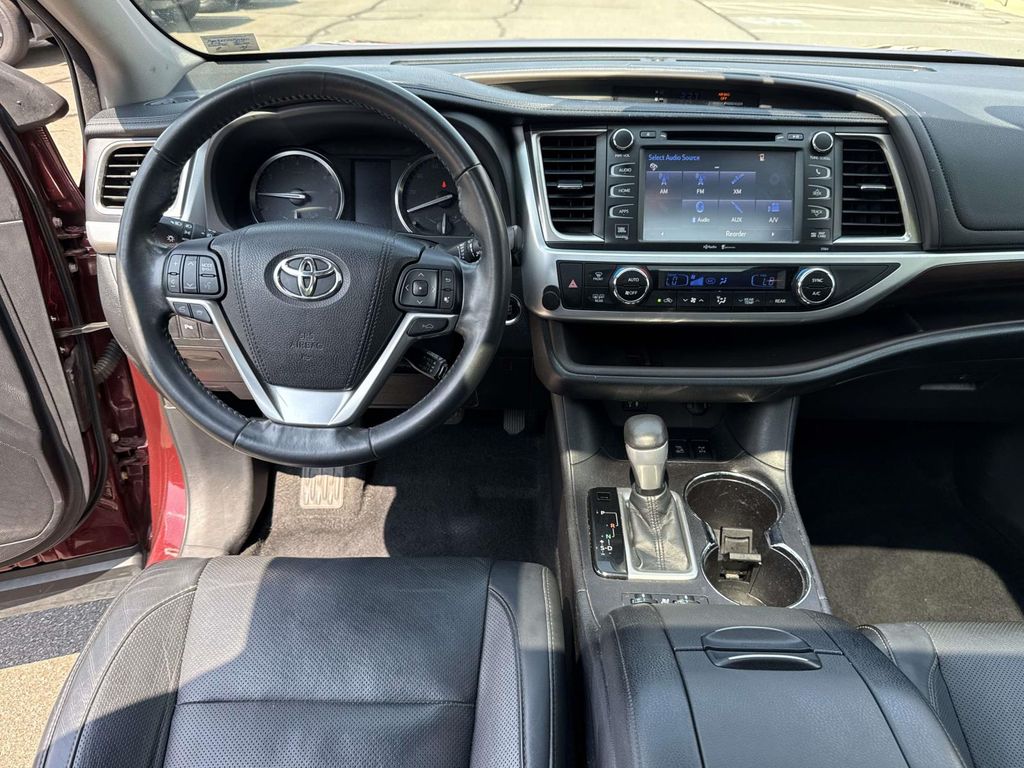 Used 2015 Toyota Highlander SUV