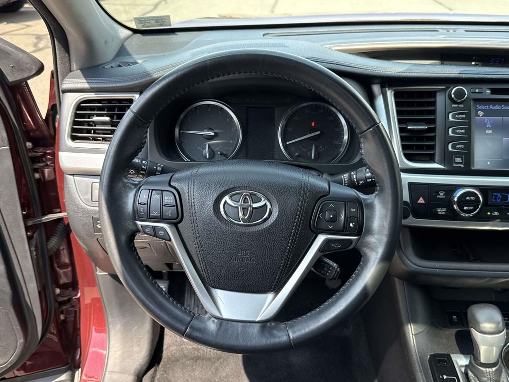Used 2015 Toyota Highlander SUV