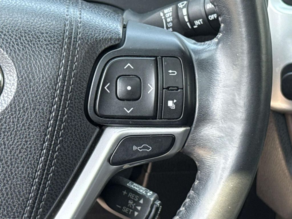 Used 2015 Toyota Highlander SUV