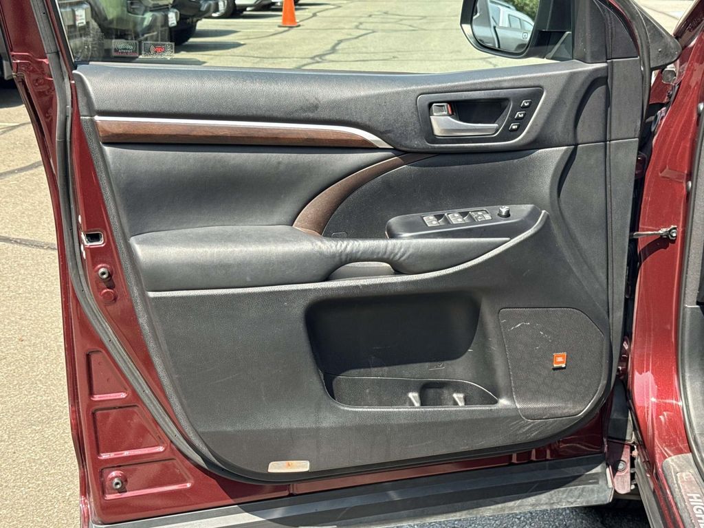Used 2015 Toyota Highlander SUV