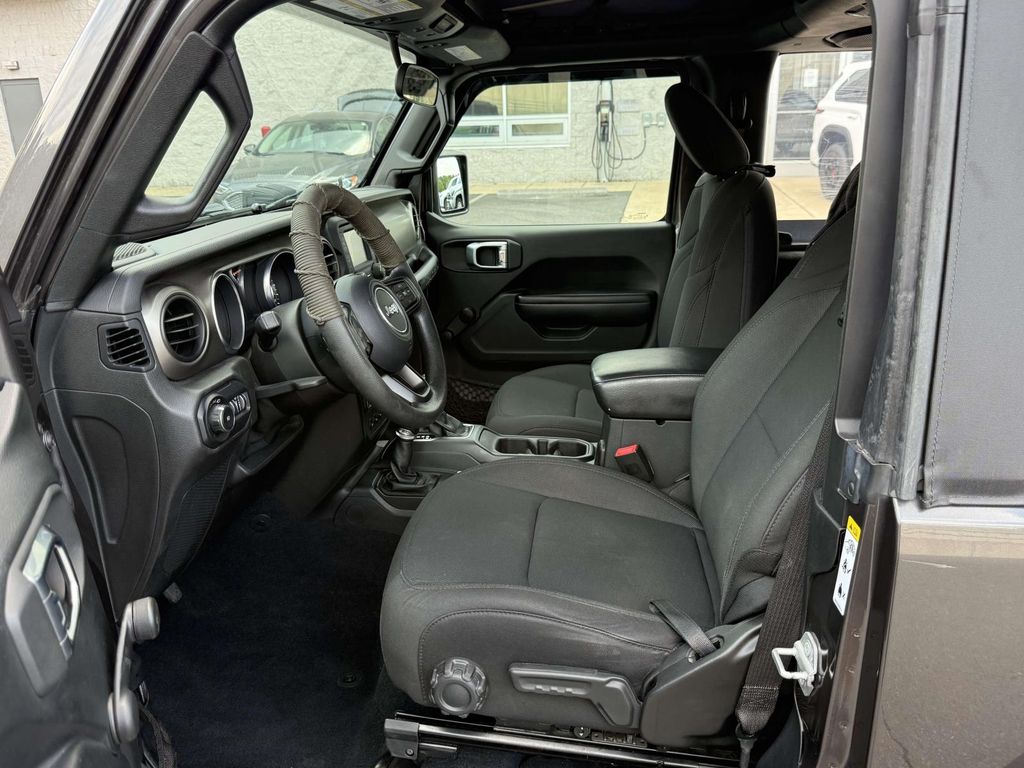 Used 2018 Jeep Wrangler SUV