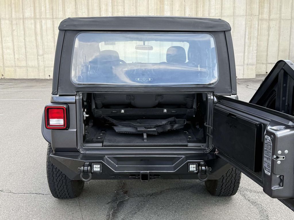 Used 2018 Jeep Wrangler SUV