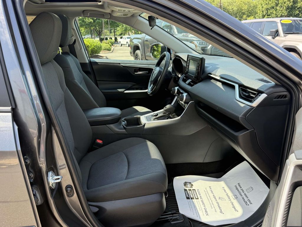 Used 2022 Toyota RAV4 SUV