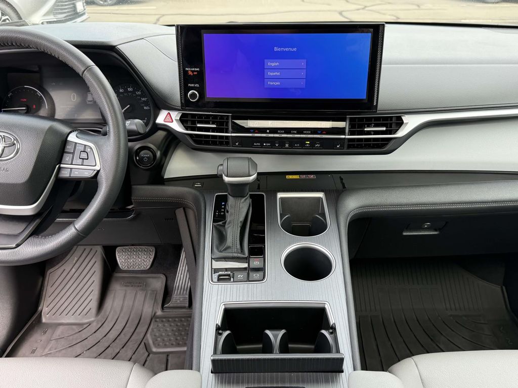 Used 2025 Toyota Sienna Van