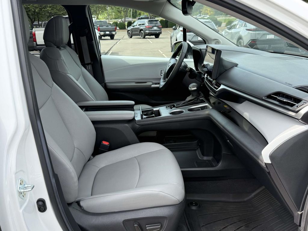 Used 2025 Toyota Sienna Van