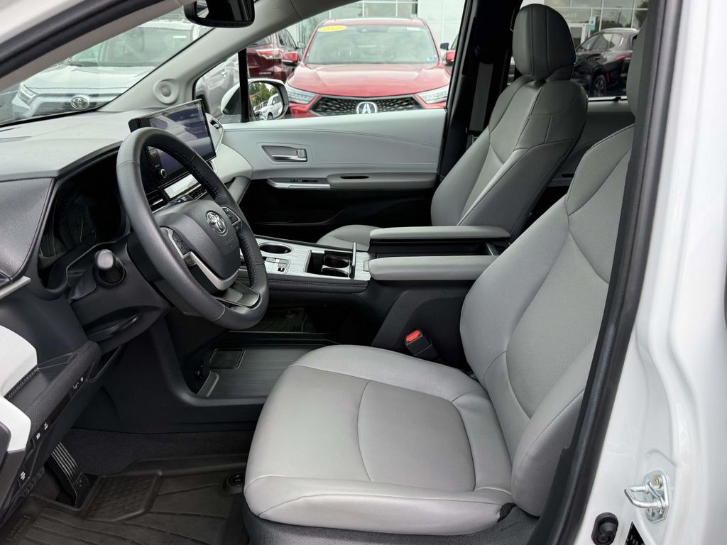 Used 2025 Toyota Sienna Van