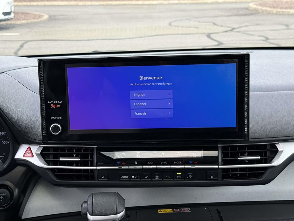 Used 2025 Toyota Sienna Van
