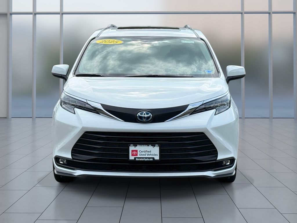 Used 2025 Toyota Sienna Van
