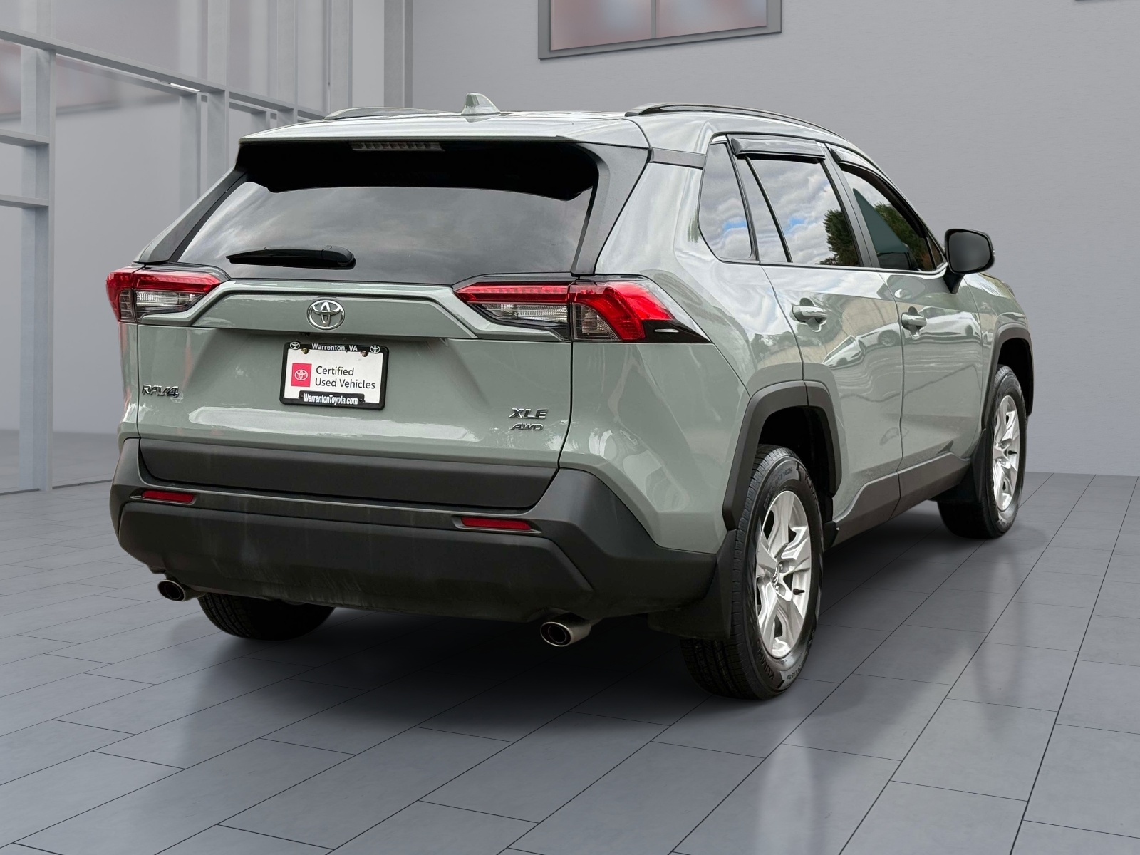Used 2020 Toyota RAV4 SUV