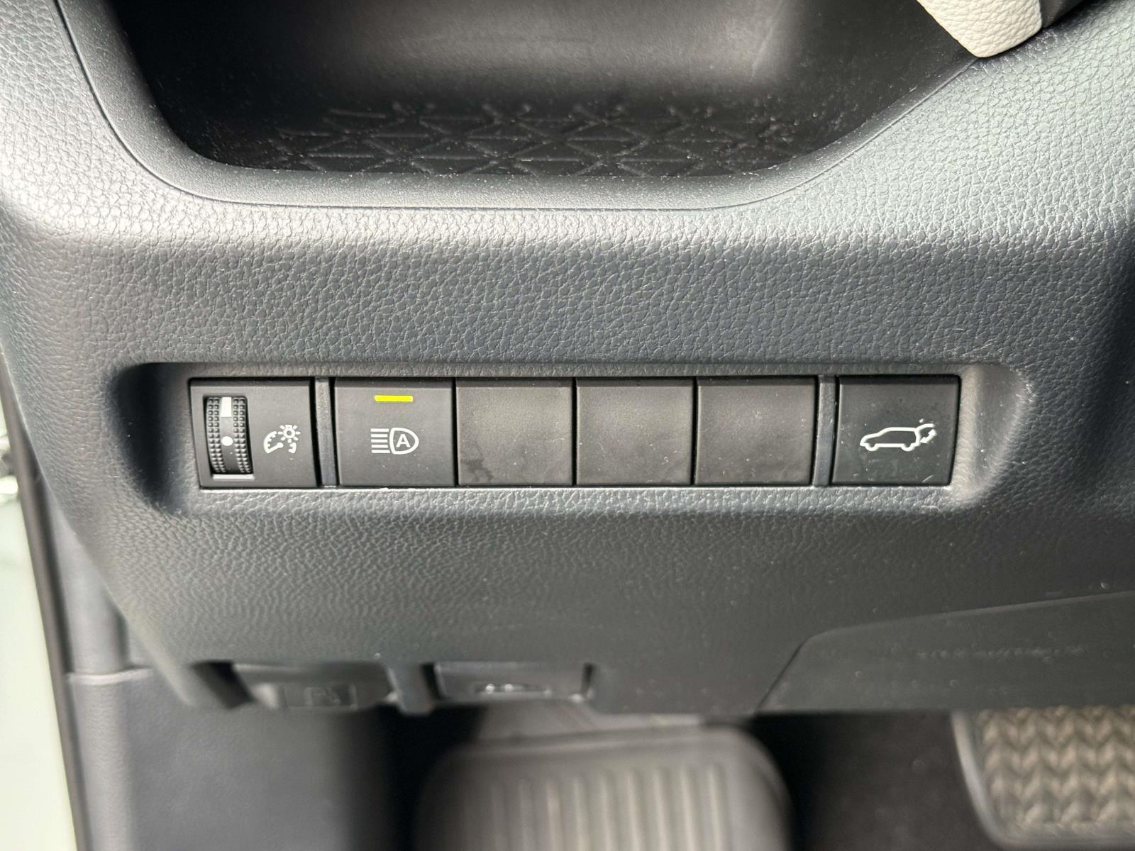 Used 2020 Toyota RAV4 SUV