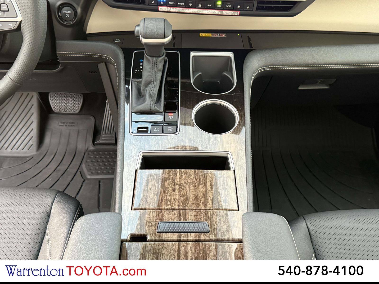 New 2026 Toyota Sienna Van