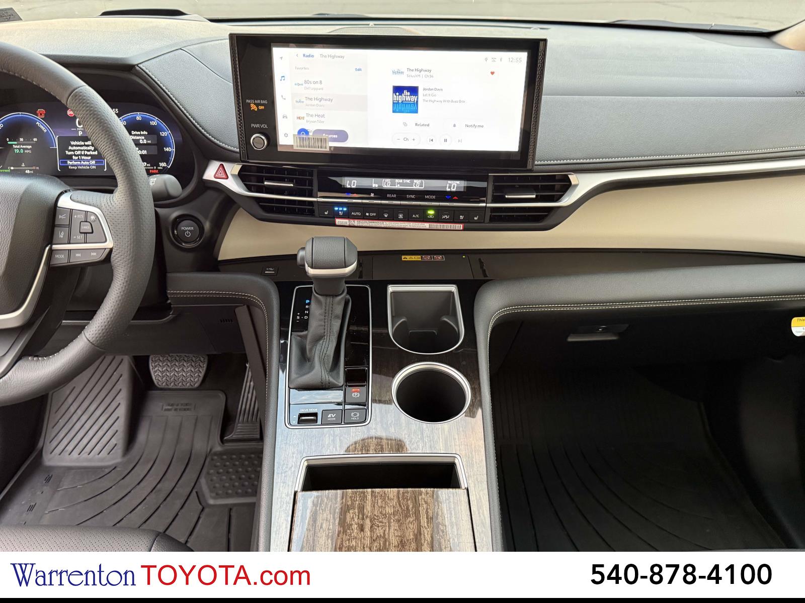 New 2026 Toyota Sienna Van