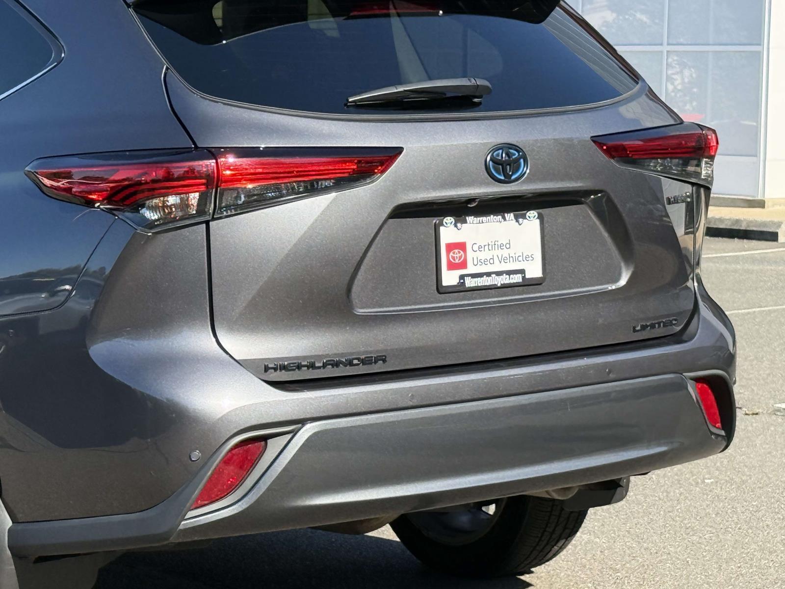 Used 2022 Toyota Highlander Hybrid SUV