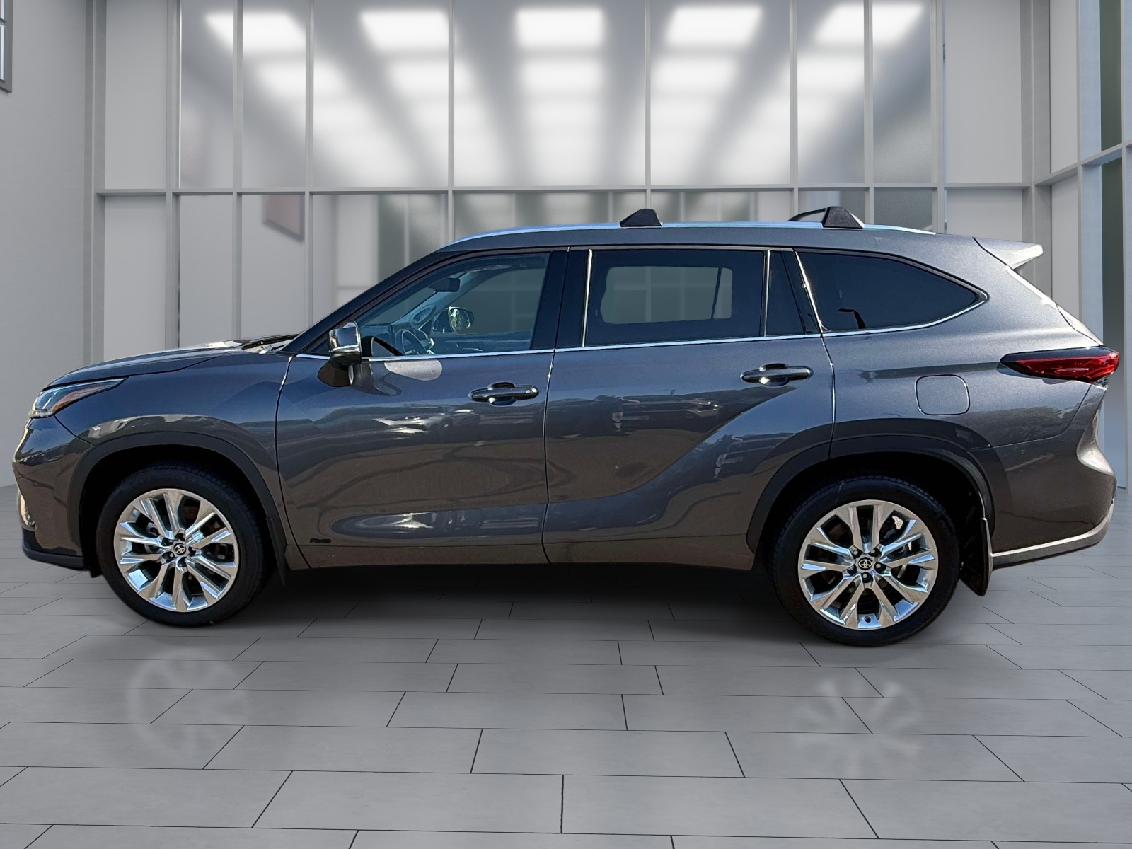 Used 2022 Toyota Highlander Hybrid SUV
