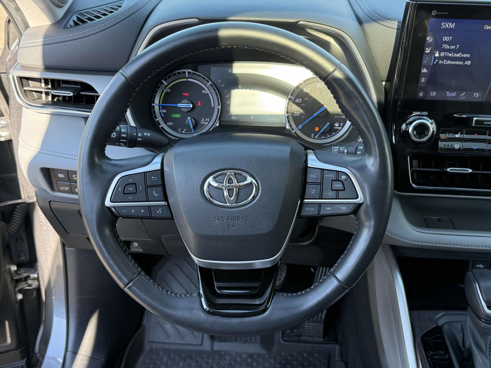 Used 2022 Toyota Highlander Hybrid SUV